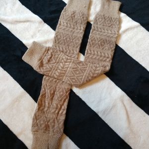 🆕Brown and tan Aztec -ish leg warmers NWOT